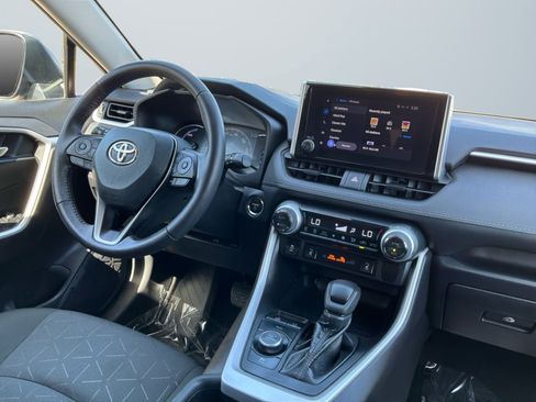 Used 2024 Toyota RAV4 XLE w/ Convenience Package AWD/4WD image 14