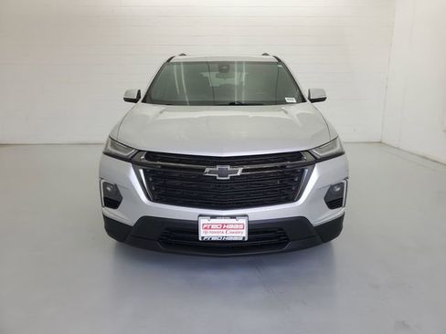Used 2022 Chevrolet Traverse LT w/ Midnight/Sport Edition image 3