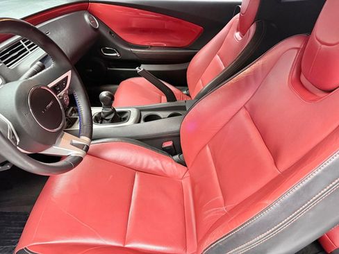 Used 2010 Chevrolet Camaro SS w/ RS Package RWD image 10