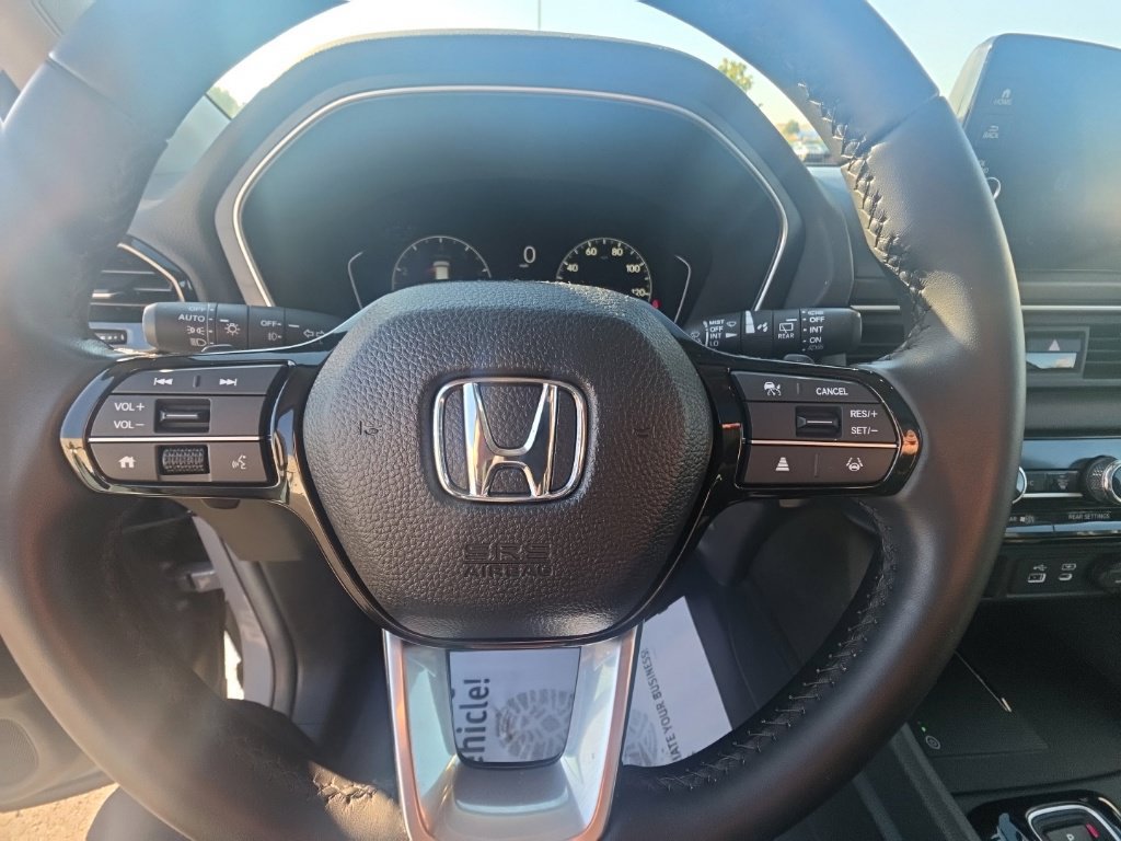 Certified 2025 Honda Pilot Touring image 17
