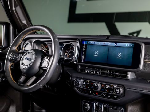 Used 2024 Jeep Wrangler Unlimited Rubicon 392 AWD/4WD image 27