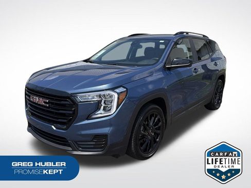 Used 2024 GMC Terrain SLE w/ Driver Convenience Package FWD image 1