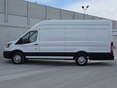 Used 2023 Ford Transit 250 148 High Roof Extended AWD image 8