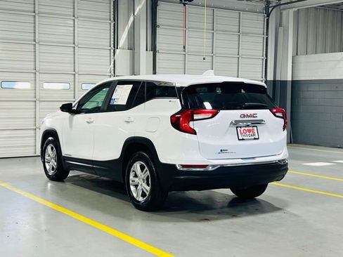 Used 2024 GMC Terrain SLE image 15