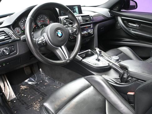 Used 2017 BMW M3 RWD image 2