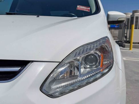 Used 2017 Ford C-MAX SE w/ Cargo Management Package FWD image 7