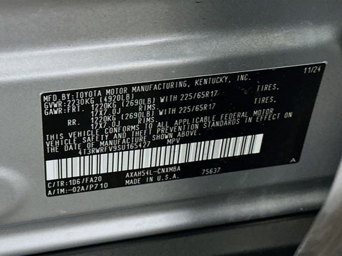 Used 2025 Toyota RAV4 XLE image 12