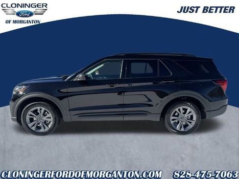 New 2026 Ford Explorer Active w/ Active Comfort Package image 4