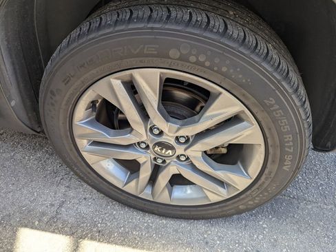 Used 2021 Kia Seltos LX AWD/4WD image 12