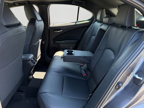 Used 2026 Lexus UX 300h AWD image 8