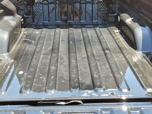 New 2025 Jeep Gladiator Mojave image 8