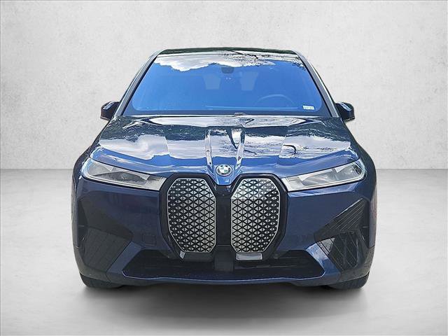 Used 2025 BMW iX xDrive50 AWD/4WD image 2