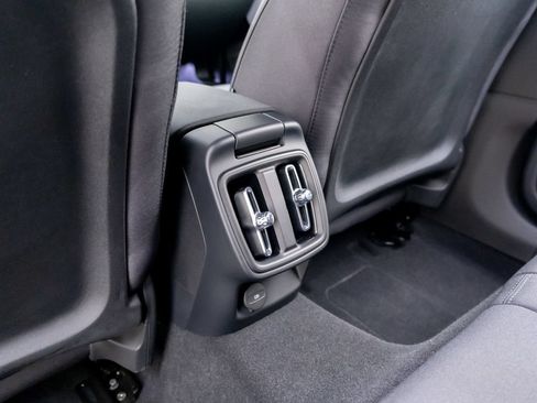 Used 2024 Polestar Polestar 2 AWD/4WD image 18