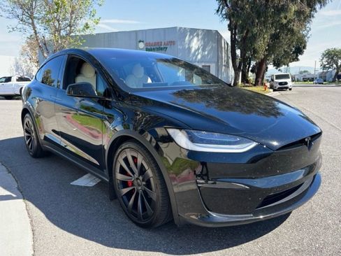 Used 2023 Tesla Model X Plaid image 2
