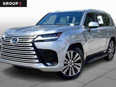 Used 2024 Lexus LX 600 4WD w/ Luxury Package