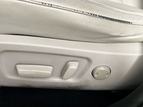 Used 2015 Toyota Highlander XLE image 15