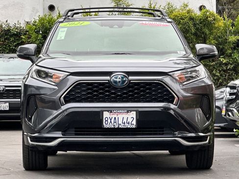 Certified 2021 Toyota RAV4 SE w/ Weather & Moonroof Package AWD/4WD image 9
