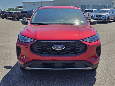 Used 2025 Ford Escape ST-Line w/ Tech Pack #1 FWD image 2