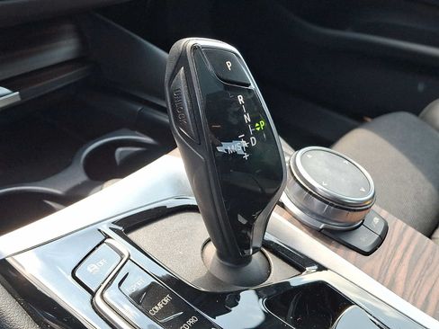 Used 2023 BMW 530i xDrive w/ Convenience Package AWD/4WD image 13