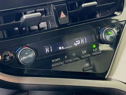 Used 2023 Toyota Camry SE image 16