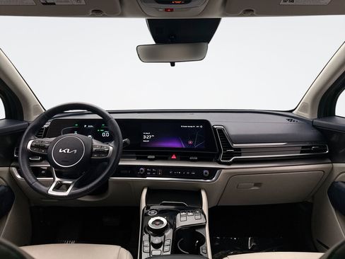 Used 2023 Kia Sportage EX image 14