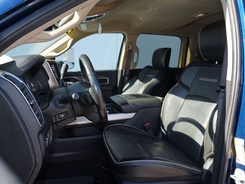 Used 2019 RAM 2500 Laramie AWD/4WD image 12