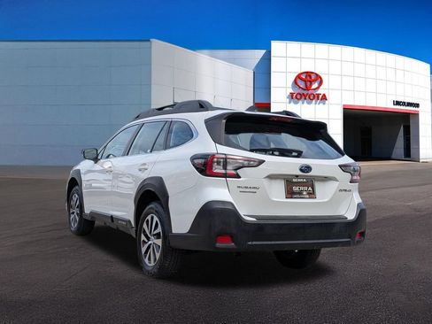 Used 2023 Subaru Outback AWD/4WD image 12