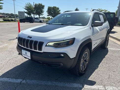 Used 2021 Jeep Cherokee Trailhawk w/ Trailer Tow Group AWD/4WD image 12