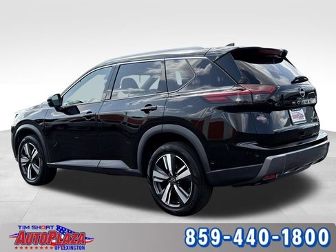 Used 2024 Nissan Rogue SL AWD/4WD image 2