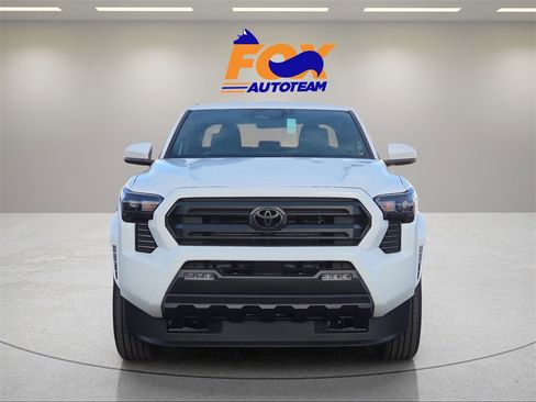 New 2026 Toyota Tacoma SR5 image 8