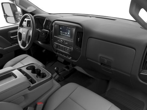 Used 2018 Chevrolet Silverado 2500 W/T AWD/4WD image 20