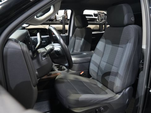 Used 2021 Chevrolet Silverado 1500 LT Trail Boss w/ Convenience Package II image 29