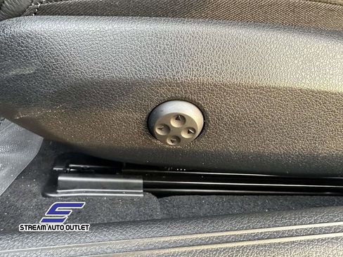 Used 2024 Mercedes-Benz CLE 450 4MATIC Coupe image 18