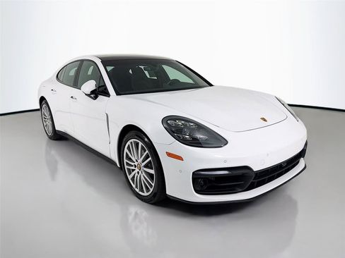 Used 2023 Porsche Panamera 4 Platinum Edition AWD/4WD image 29