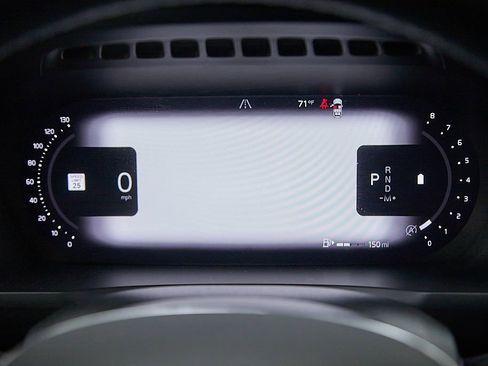 Certified 2023 Volvo XC90 B6 Plus w/ Protection Package AWD/4WD image 18