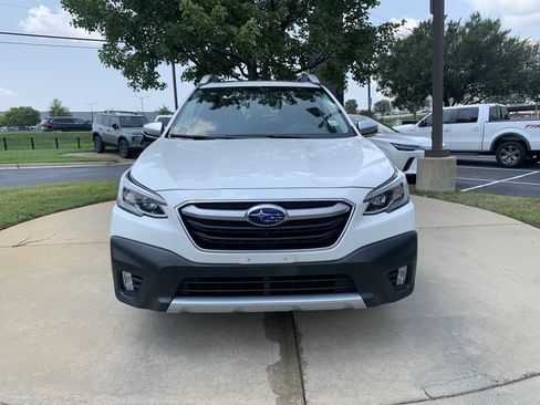 Used 2021 Subaru Outback Touring w/ Popular Package #2 AWD/4WD image 3