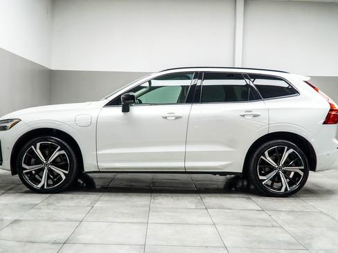Used 2023 Volvo XC60 T8 Ultimate w/ Climate Package AWD/4WD image 10