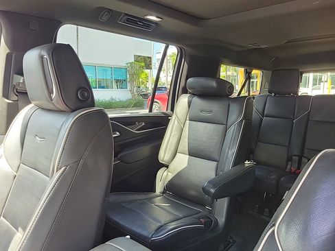Used 2022 Cadillac Escalade ESV Sport image 26