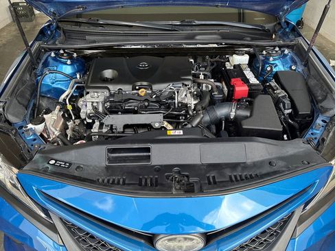 Used 2019 Toyota Camry SE FWD image 30