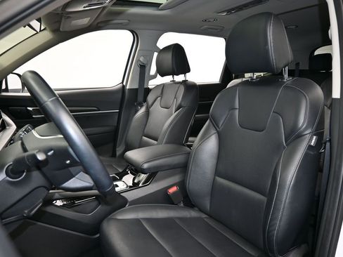 Used 2023 Kia Telluride S w/ S Sunroof Package image 10