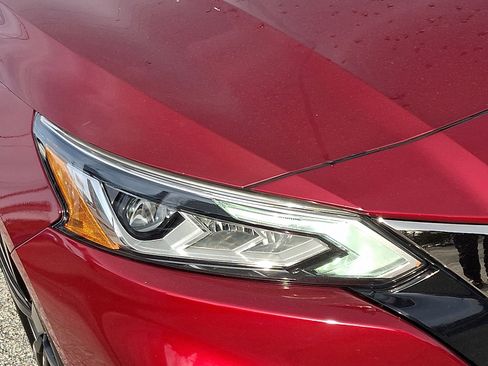 Used 2022 Nissan Altima 2.0 SR image 9