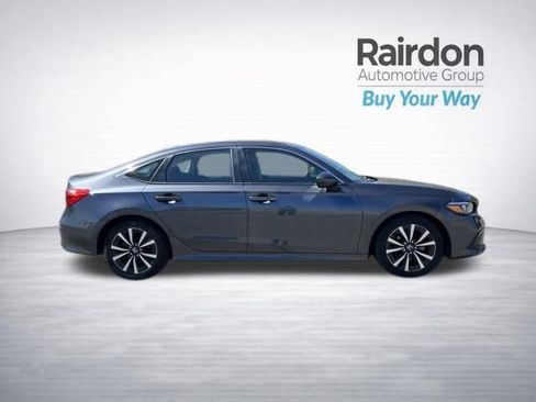 Used 2022 Honda Civic EX image 8