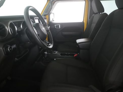 Used 2019 Jeep Wrangler Sport w/ Quick Order Package 24S AWD/4WD image 16