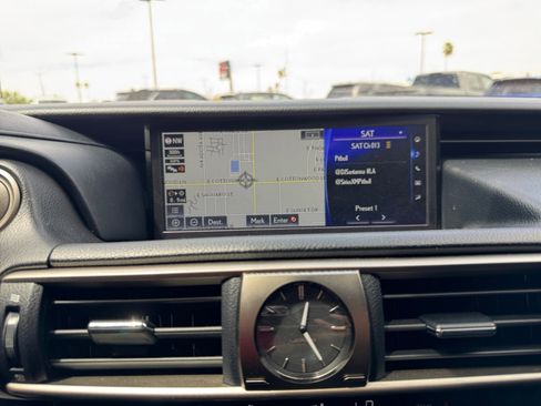 Used 2018 Lexus IS 300 F Sport image 21