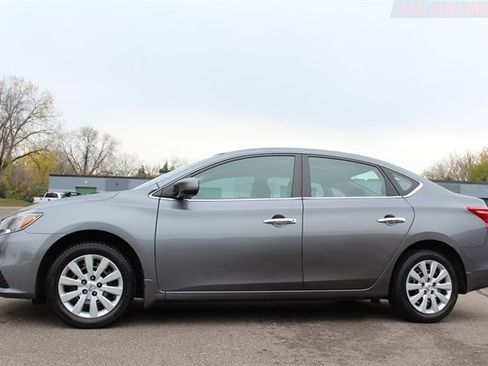 Used 2016 Nissan Sentra S image 5