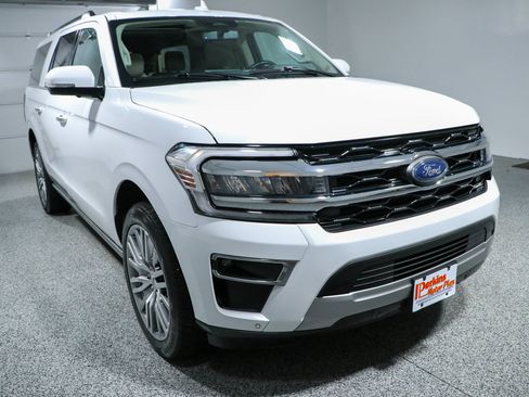 Used 2024 Ford Expedition Max Limited AWD/4WD image 5