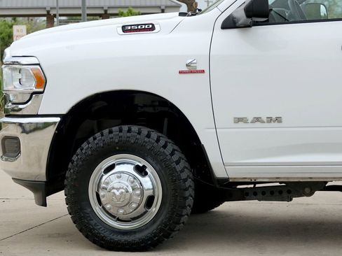 Used 2022 RAM 3500 Tradesman w/ Chrome Appearance Group image 11
