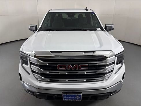 Used 2024 GMC Sierra 1500 SLE RWD image 3