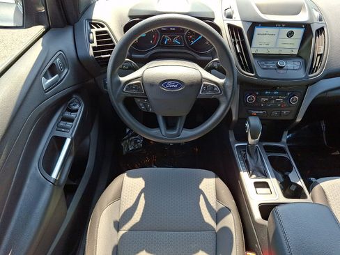 Certified 2019 Ford Escape SE FWD image 11