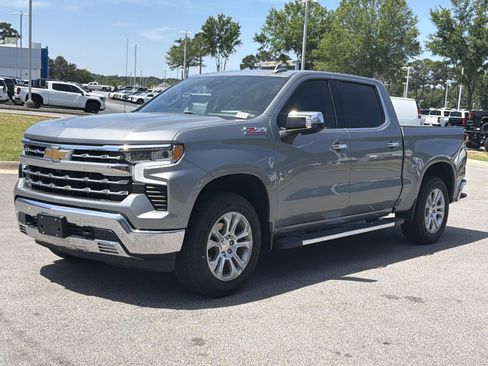 Used 2024 Chevrolet Silverado 1500 LTZ w/ LTZ Premium Package AWD/4WD image 7